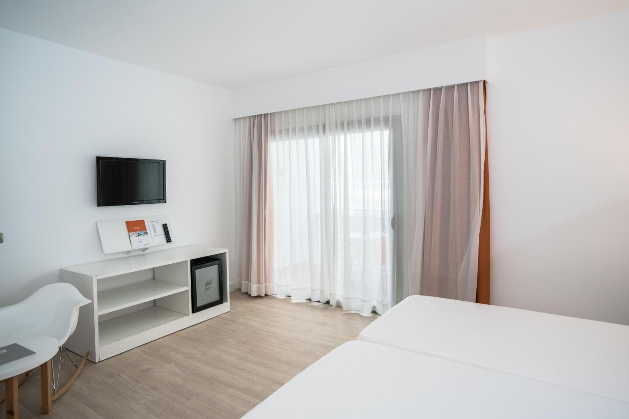 Superior Double Room,1528229353:JPEG